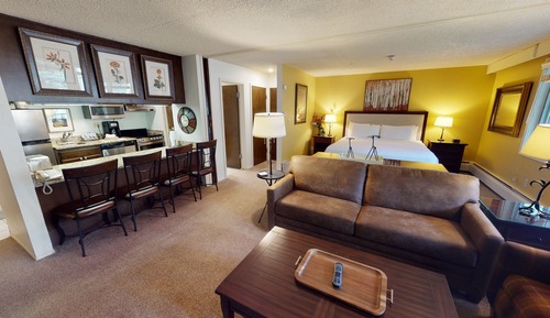 Studio (Condominium)