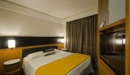 Standard Suite, 1 Queen Bed