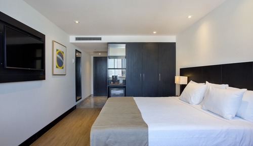 Luxo Plus com Cama Casal