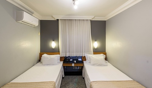 Executive Suite, 2 Twin Beds