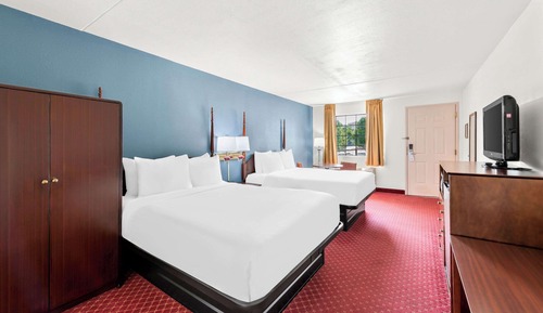 Room, 2 Queen Beds, Accessible, Non Smoking