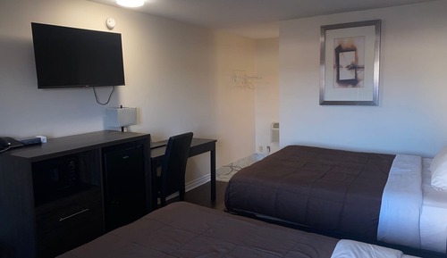 Room, 2 Queen Beds, Non Smoking