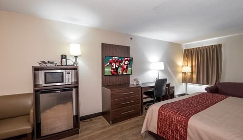 Standard Suite, 1 King Bed, Non Smoking, Jetted Tub