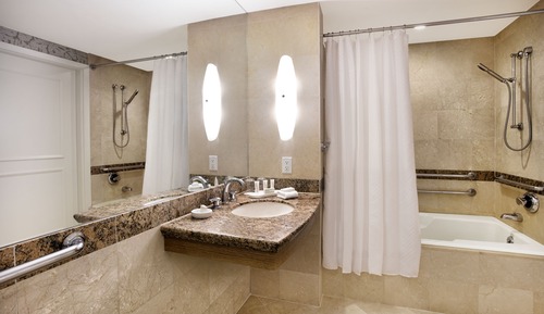 Room, 2 Double Beds, Accessible, Bathtub (Accessible, Mobility/Hearing/Bathtub)