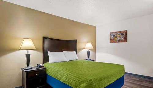 Standard Room, 1 Queen Bed, Non Smoking