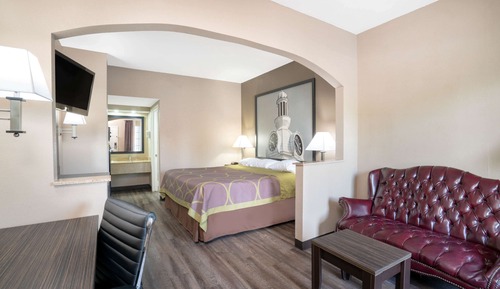 Room, 1 King Bed, Smoking, Kitchenette