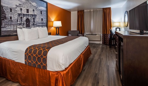 Standard Room, 1 King Bed, Non Smoking, Refrigerator & Microwave