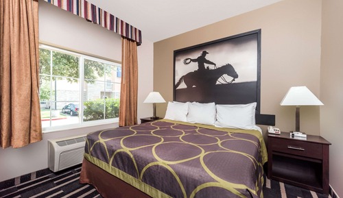 Superior Suite, 1 King Bed, Non Smoking, Jetted Tub
