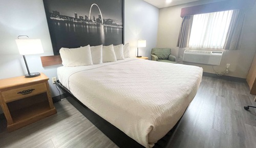 Standard Room, 1 King Bed