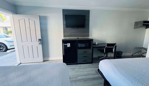 Standard Room, 2 Queen Beds, Accessible, Refrigerator & Microwave