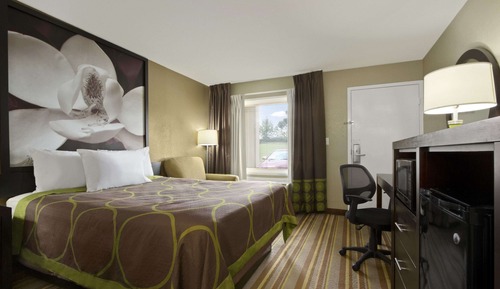 Standard Room, 1 King Bed