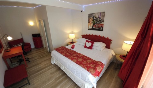 Standard Room, 1 Queen Bed, Non Smoking