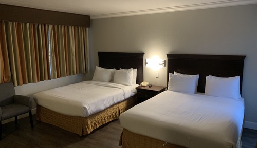 Family Room, Multiple Beds