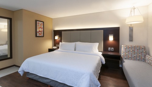 Standard Room, 1 King Bed
