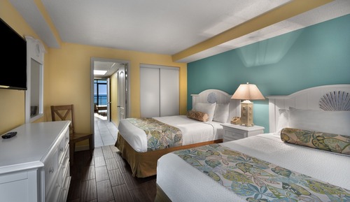 Deluxe Condo, 1 Bedroom Ocean Front (2 Queen Beds