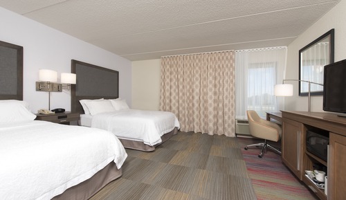 2 Queen Beds, Non Smoking, Room