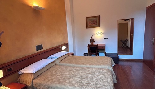 Economy Twin Room