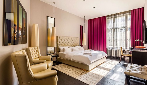 Grand Deluxe Room