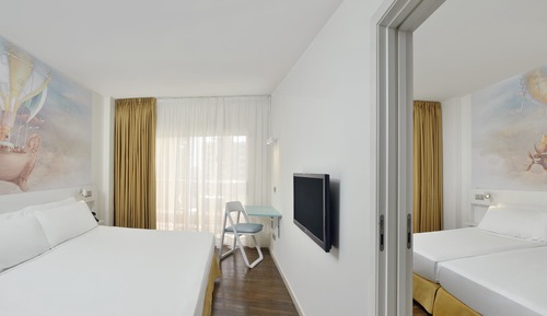 Family Room, 2 Bedrooms (4 adults)