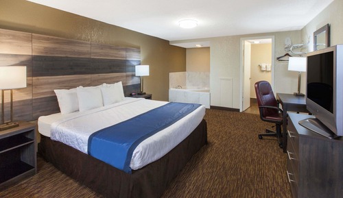 Room, 1 King Bed, Non Smoking