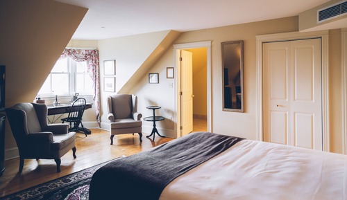 Deluxe Room, 1 Queen Bed