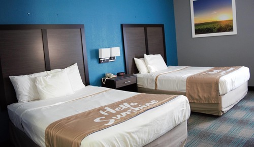 Room, 2 Queen Beds, Non Smoking