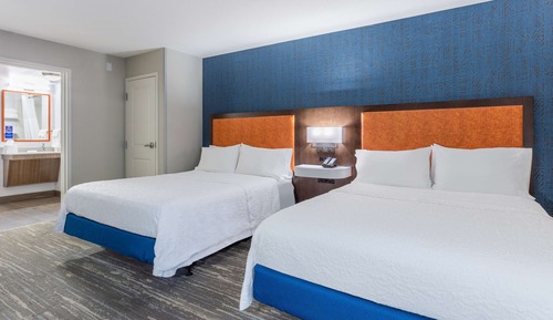 Room, 2 Queen Beds, Accessible, Non Smoking