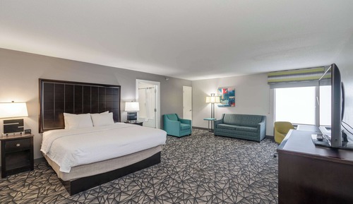 Suite, 1 King Bed, Non Smoking