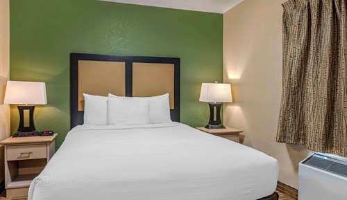 Room, 1 Queen Bed with Sofa bed, Non Smoking (Efficiency)