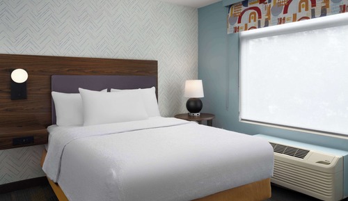 Suite, 1 Queen Bed, Accessible (Hearing)