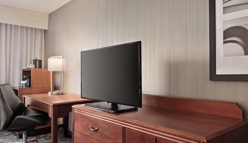 Room, 2 Queen Beds (Hearing Accessible)