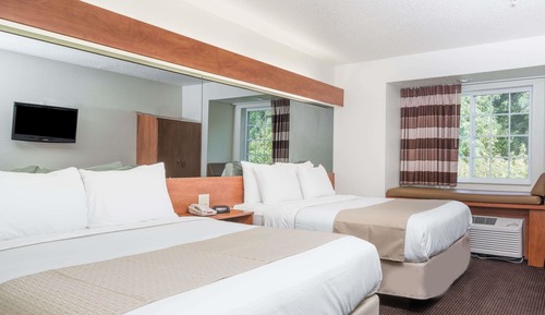Room, 2 Queen Beds, Roll-in Shower, Non Smoking