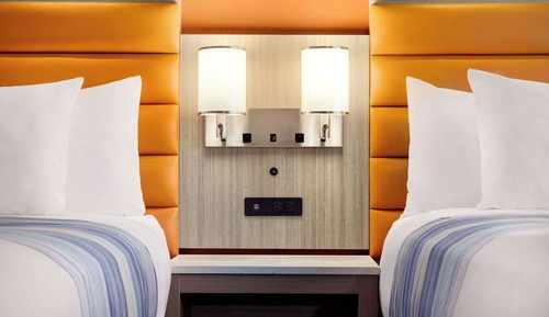 Suite, 2 Queen Beds, Non Smoking