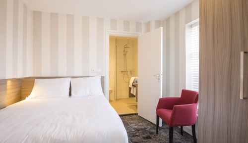 Double Room (Small)