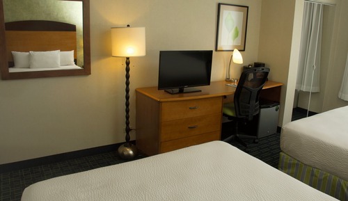 Deluxe Room, 2 Queen Beds, Non Smoking
