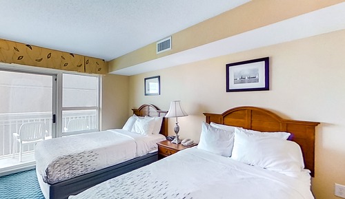 Condo, 2 Bedrooms (Oceanfront)