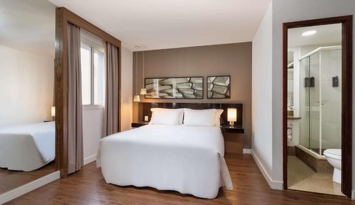 Deluxe Room, 1 Queen Bed