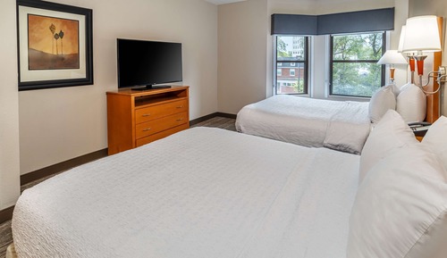 Basic Room, 2 Queen Beds, Kitchen
