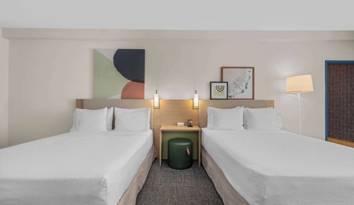 Room, 2 Queen Beds, Accessible, Bathtub (Mobility)