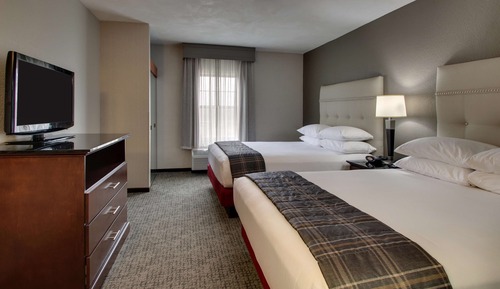 Suite, 2 Queen Beds, Refrigerator & Microwave (2 rooms, Sofabed)