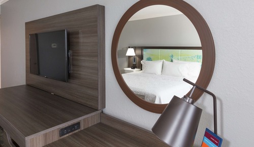 Deluxe Room, 1 King Bed