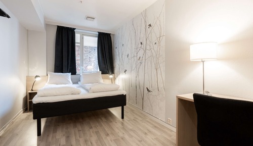 Standard Room, 1 Queen Bed