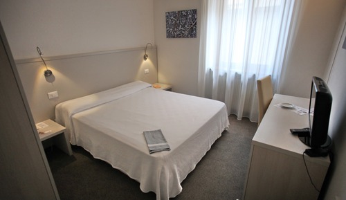 Classic Single Room