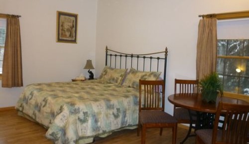 Room (Studio apartment)