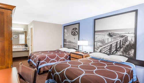 Room, 2 Queen Beds, Smoking