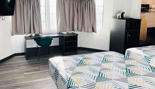 Standard Room, 2 Queen Beds, Accessible, Non Smoking
