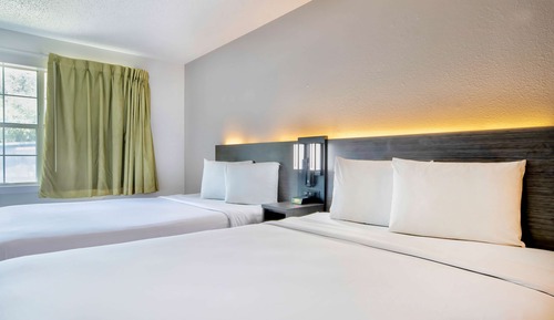 Standard Room, 2 Queen Beds, Non Smoking