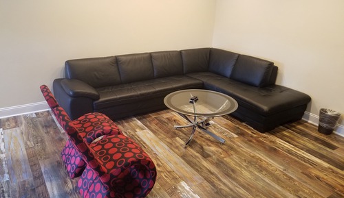Room, 1 King Bed, Non Smoking (One-Bedroom, Efficiency)