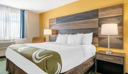 Suite, 1 King Bed, Non Smoking