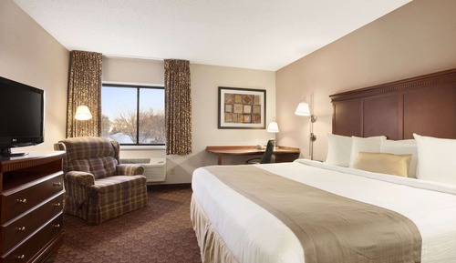 Room, 1 King Bed, Non Smoking